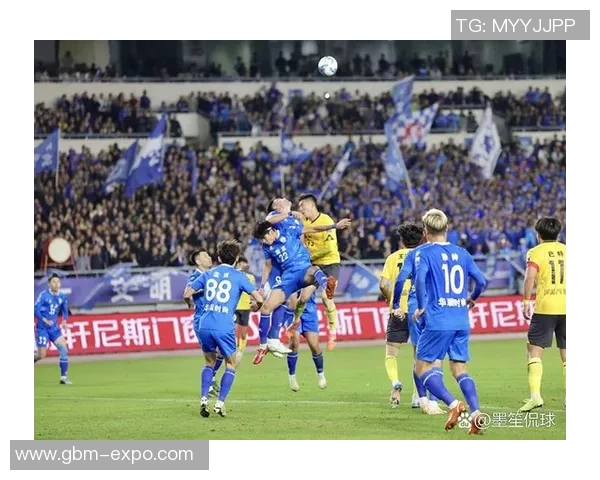 关键球员表现如何左右足球联赛比赛结果及其背后因素解析